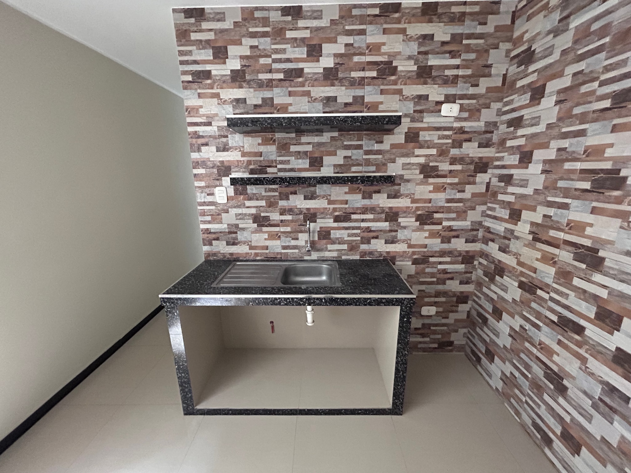 Alquiler departamento en Lindas Rosas — foto 1