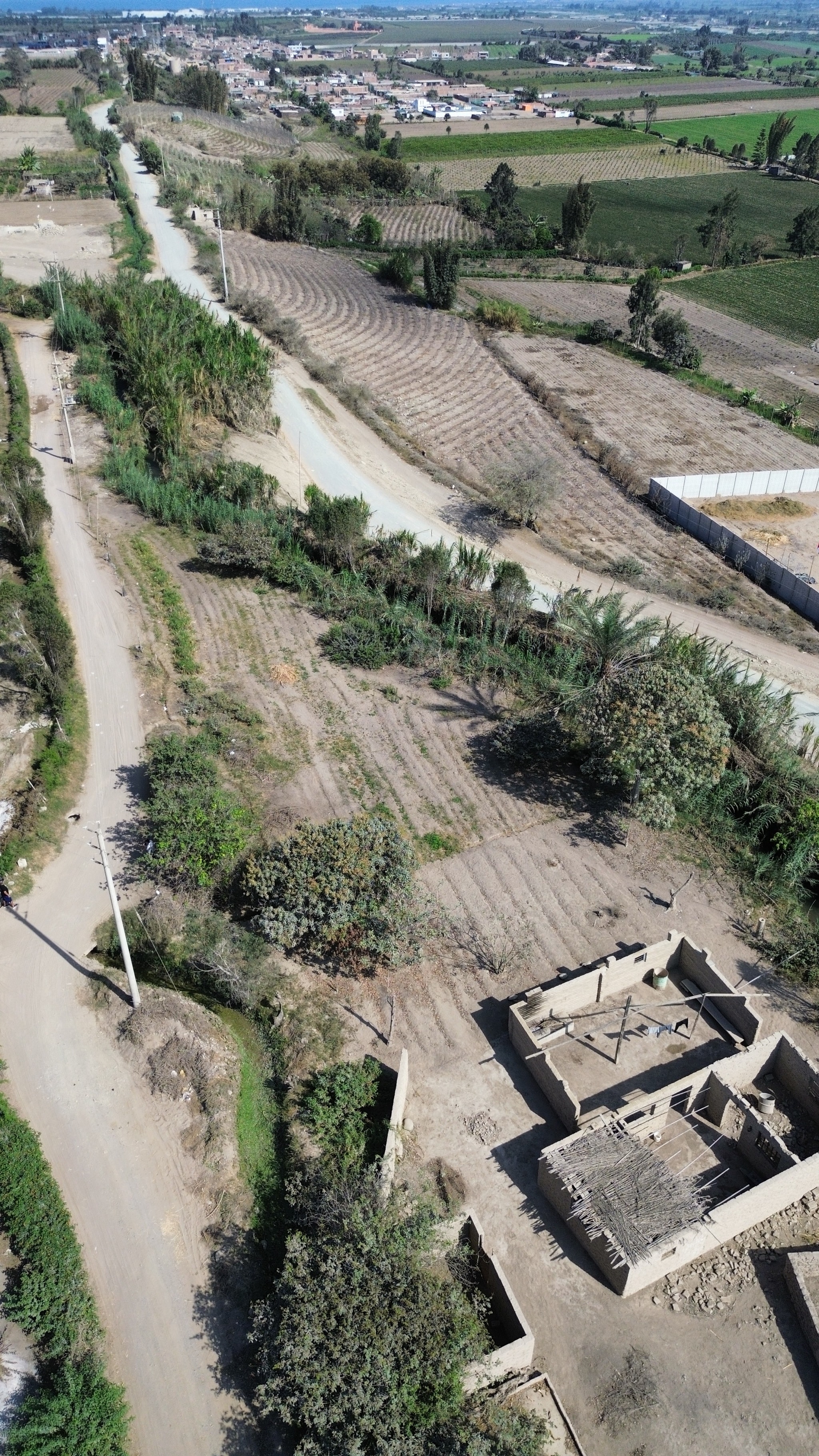 Venta de parcela de 900 m2 — foto 1