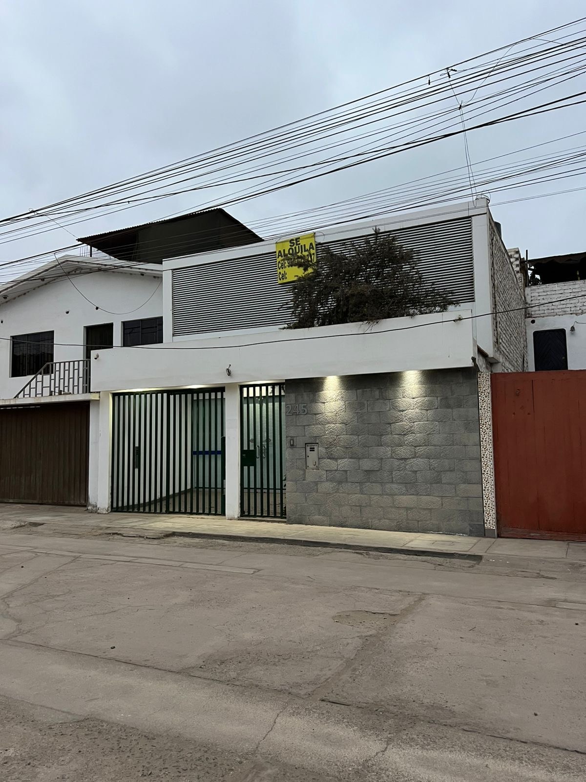 Alquiler de local empresarial en Cañete — foto 1