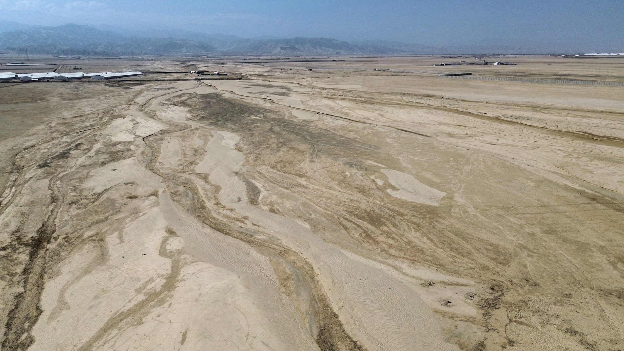 Terreno de 75 hectáreas — foto 1
